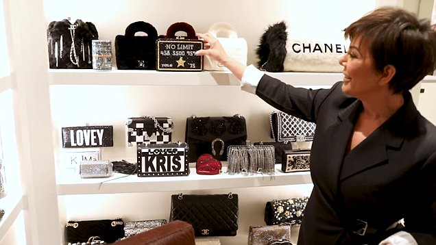Pokukaj v garderobo milijonarke Kris Jenner