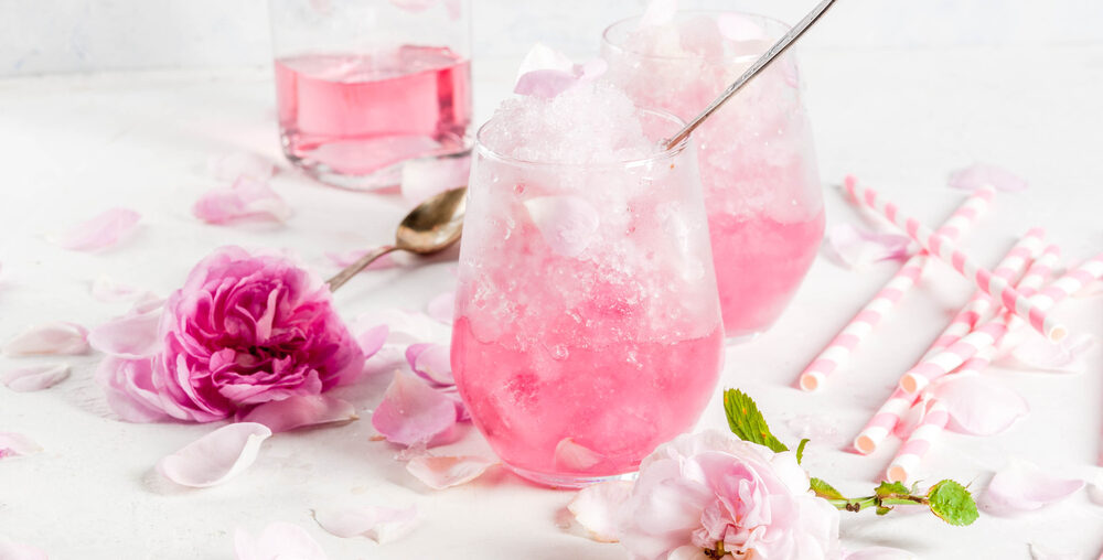 Osvežujoča pijača tega poletja: Frosé!