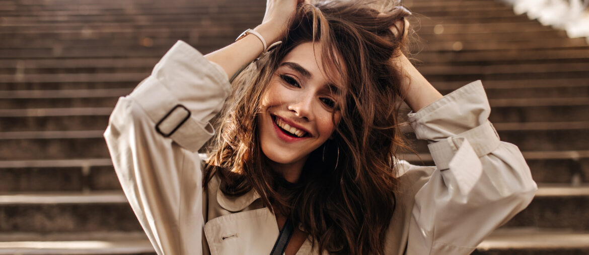 Trendi barve las za prihajajočo jesen